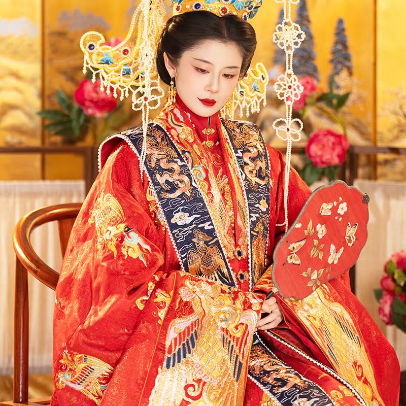 成都中式婚礼婚服怎么选? 配图3 天赐华裳
