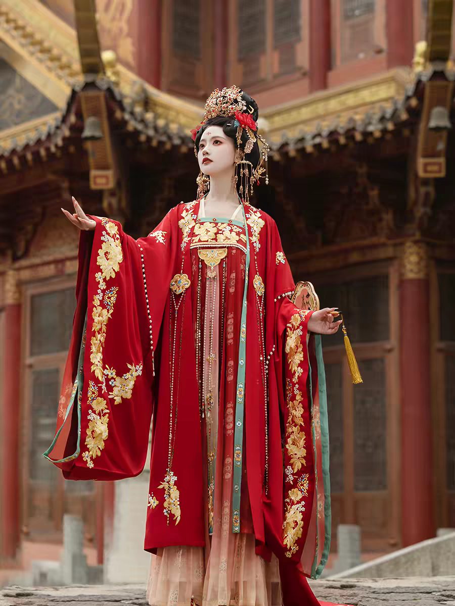 明制婚服、宋制婚服、唐制婚服有什么区别?哪种更适合婚礼