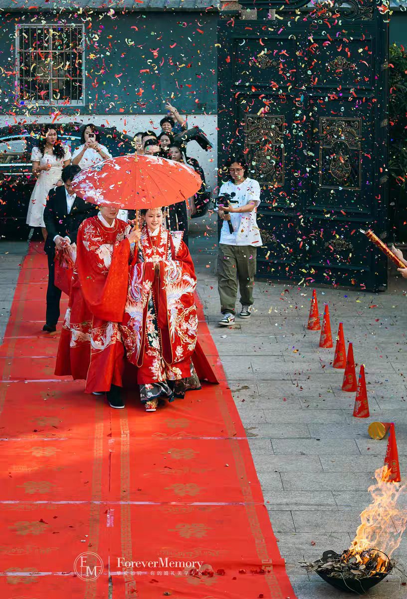 什么样的中式婚服更耐看?高级感判断指南