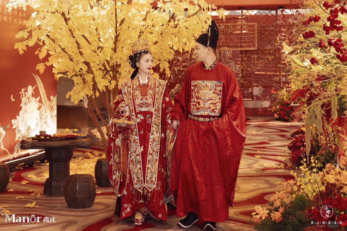 什么样的中式婚服更耐看？高级感判断指南 配图3 天赐华裳